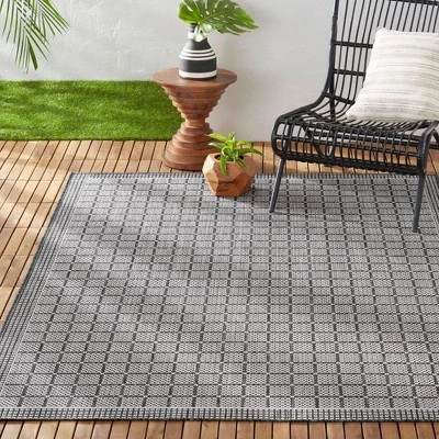 New York Patio Country Luna Indoor/Outdoor Rug - Nicole Miller 6 New York Patio Country Luna Indoor/Outdoor Rug - Nicole Miller - Image 4