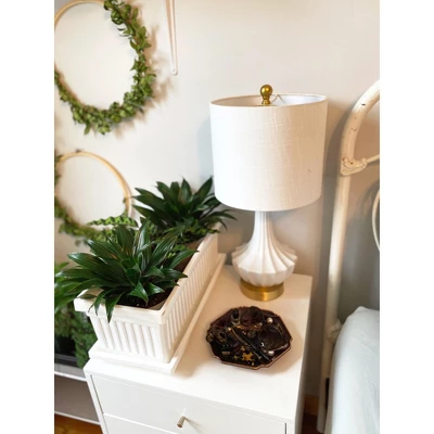 HC Companies 30 Inch Long Fluted Plastic Venetian Garden Window Container Planter Box For Indoor Or Outdoor Flowers, Vegetables, Or Succulents (Clay) 5 HC Companies 30 Inch Long Fluted Plastic Venetian Garden Window Container Planter Box For Indoor Or Outdoor Flowers, Vegetables, Or Succulents (Clay) - Image 3