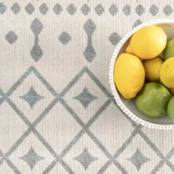 NuLOOM Indoor/Outdoor Trellis Rosalie Area Rug -Sunnydaze Decor Store GUEST 566f3f4f c888 4de1 a831 aa0c450b7c6a