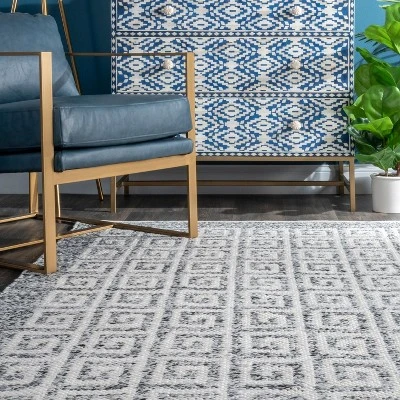 NuLOOM Mckenzie Greek Key Trellis Outdoor Patio Area Rug 5 NuLOOM Mckenzie Greek Key Trellis Outdoor Patio Area Rug - Image 3