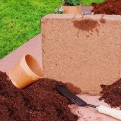 Envelor 4pk 10lb Compressed Coco Coir Bricks Potting Soil