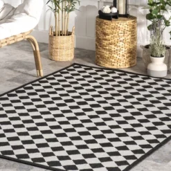 NuLOOM Valery Checkered Indoor/Outdoor Patio Area Rug -Sunnydaze Decor Store GUEST f7919e32 fd48 4f93 8d63 5c0f7115b146